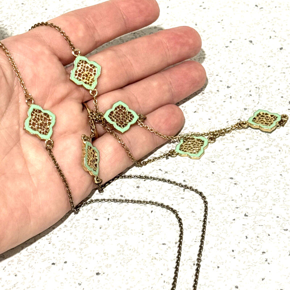 Fine Gold Station Chain Necklace w/ Mint Green Sections Single Strand Fashion - Picture 8 of 9